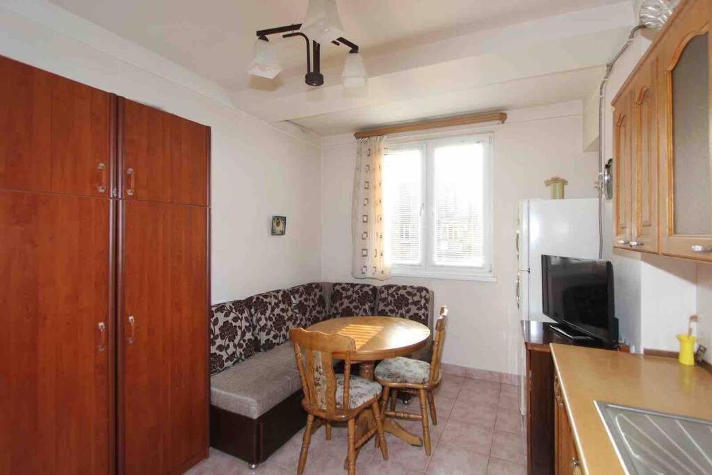 Cozy Apartment In The Center Of Ereván Exterior foto
